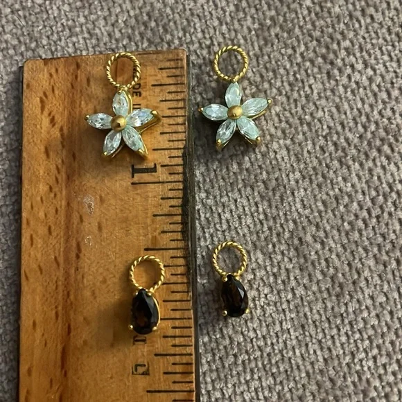 Five pairs of earring charms for hoop earrings - Picture 13 of 13